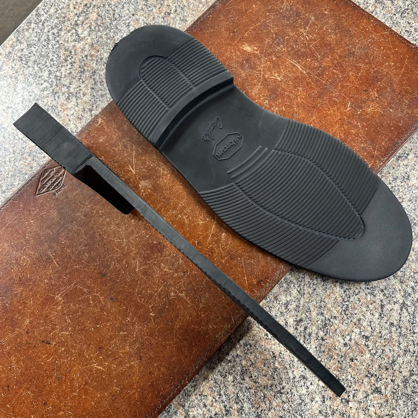 Vibram 1743 Bologna Sole Package